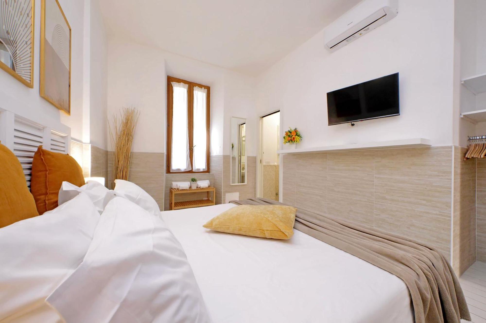 Opera Inn Suites - Rooms And Apartments Roma Dış mekan fotoğraf